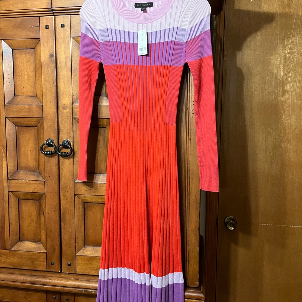 Banana Republic Red and Purple Long Sleeve Dress